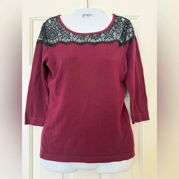 Express 3/4 length sleeves Burgundy Top with Black Lace Detail - Picture 1 of 6